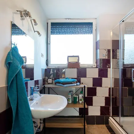 Bronia 3 Bedroom & Free Parking Appartamento *