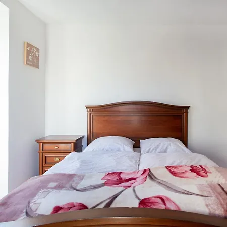 Bronia 3 Bedroom & Free Parking Appartamento *